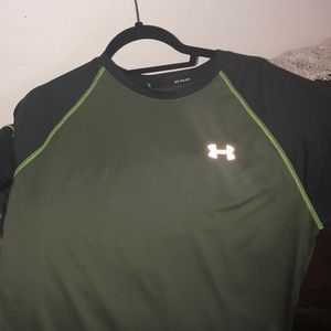 UA mens short sleeve shirt